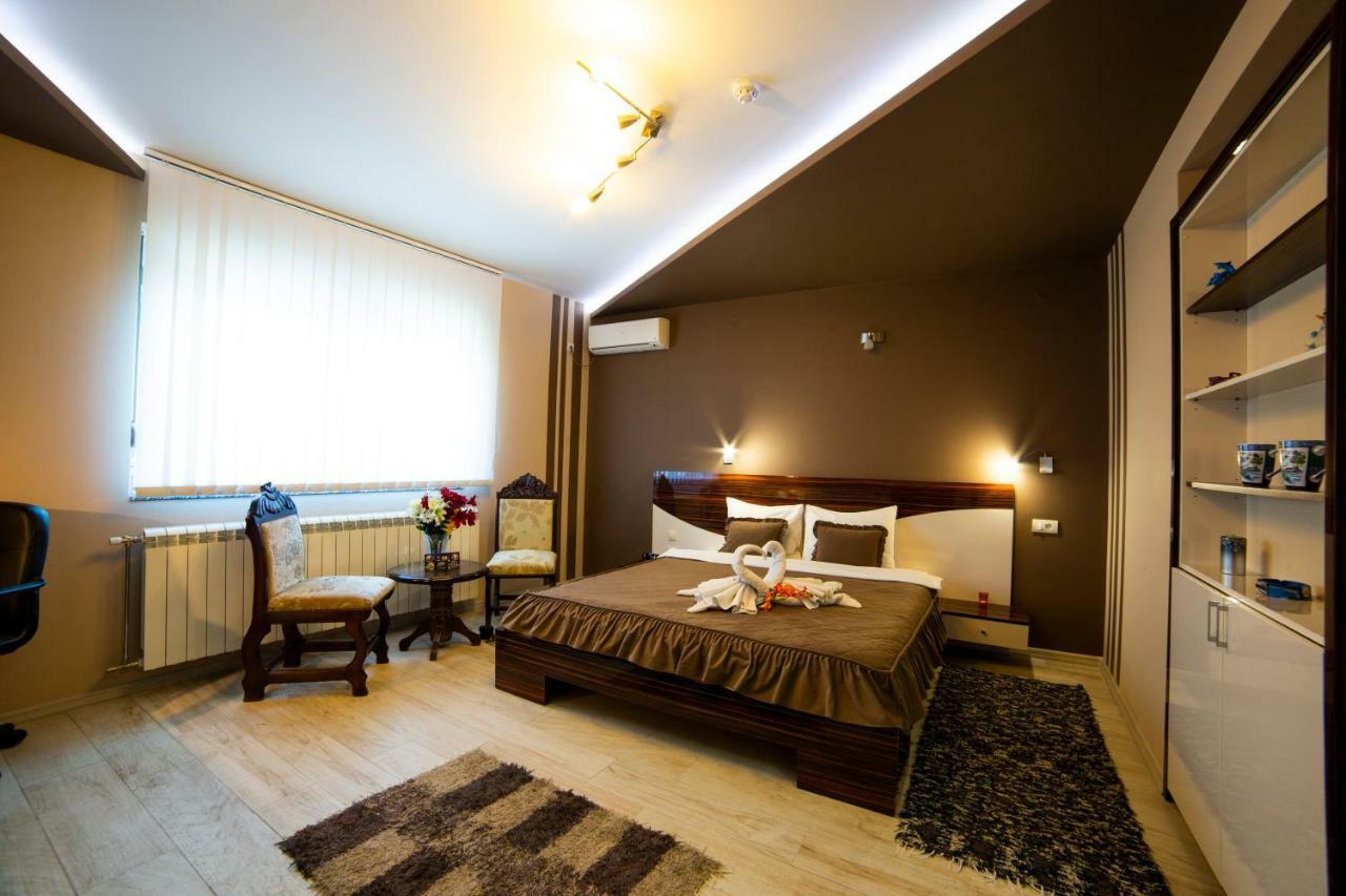 Garni Hotel Lama Kragujevac Exterior foto